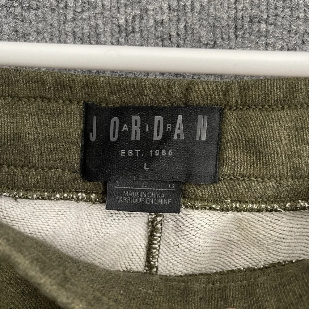 Air Jordan Jumpman Air Wings Nike Sweatpants Men's Sz L Green 860198-395